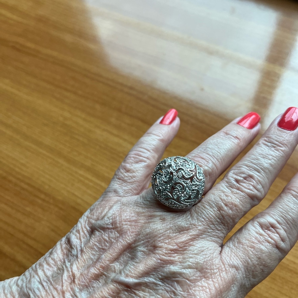 Elegant SS Cocktail ring